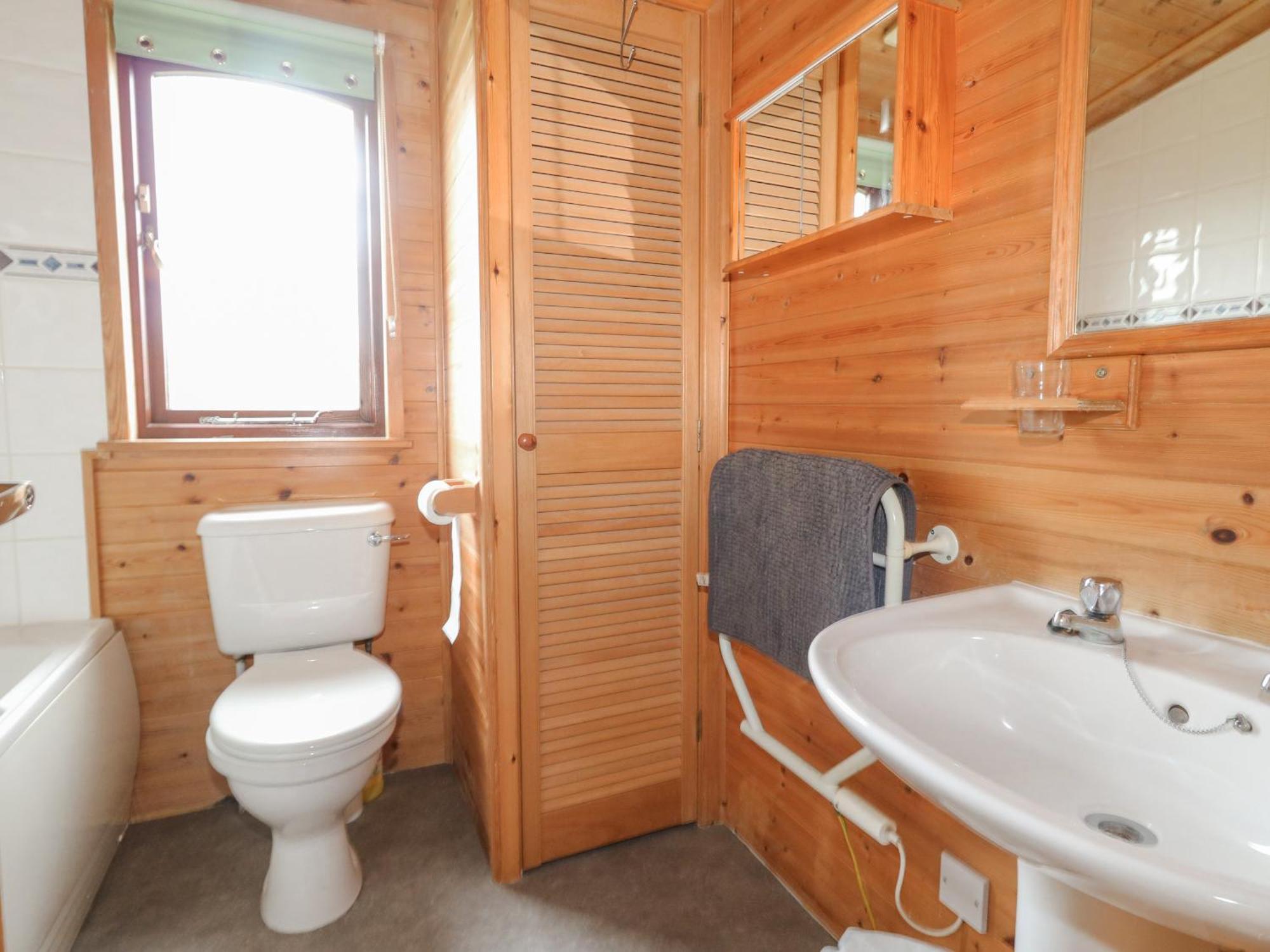 16 Amber Wood Lodge 利明顿 外观 照片